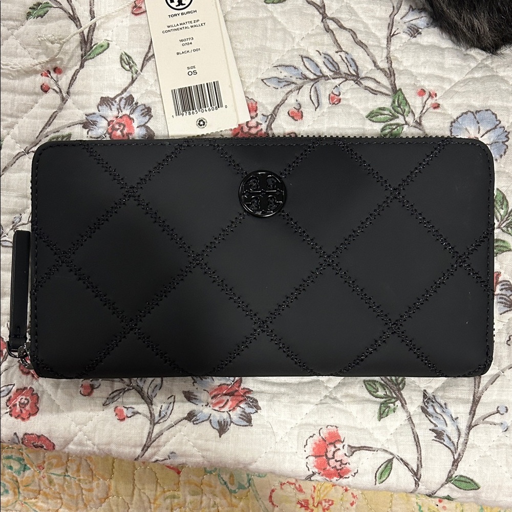 Tory Burch Quilted Willa Matte zip continental wallet NWT